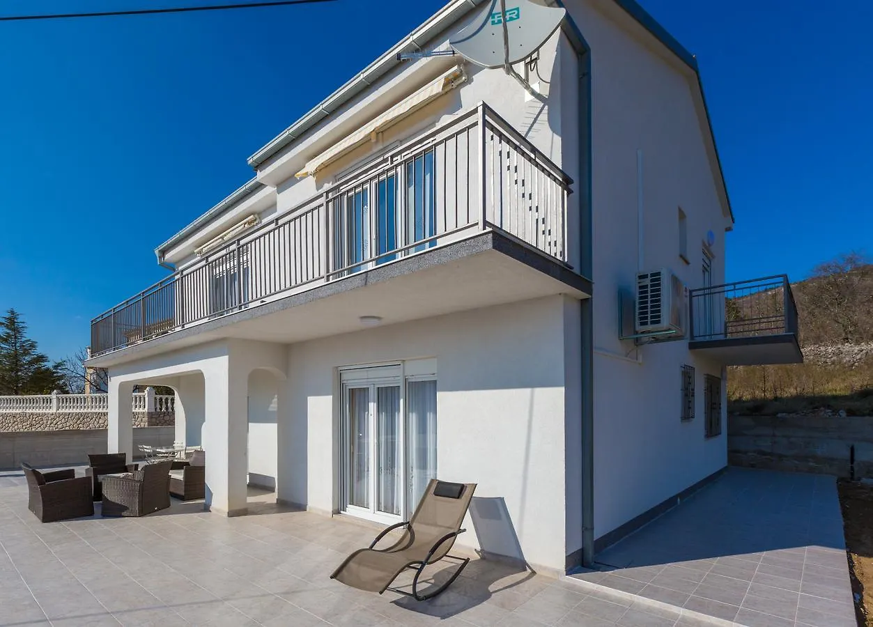 Apartments Royal Dujak Selce